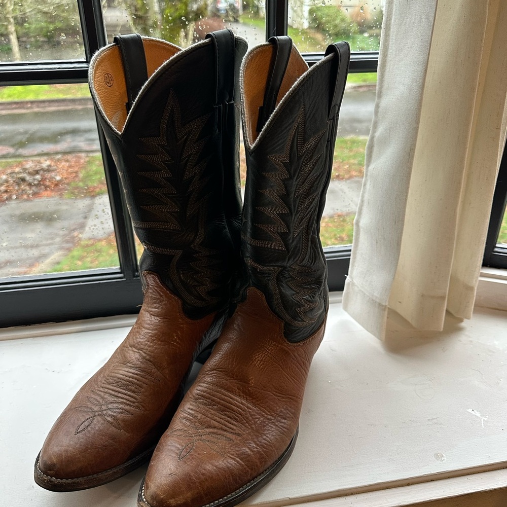 Justin Classic Brown and Black Cowboy Boots 11 1/2 EE recently re-soled